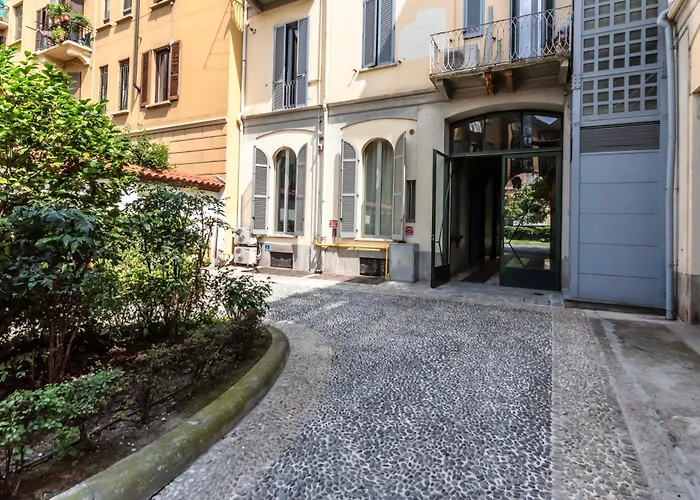 Dream Centro Porta Romana Apartment *